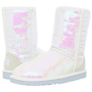 UGG Sparkles I Do! In white. Size 8